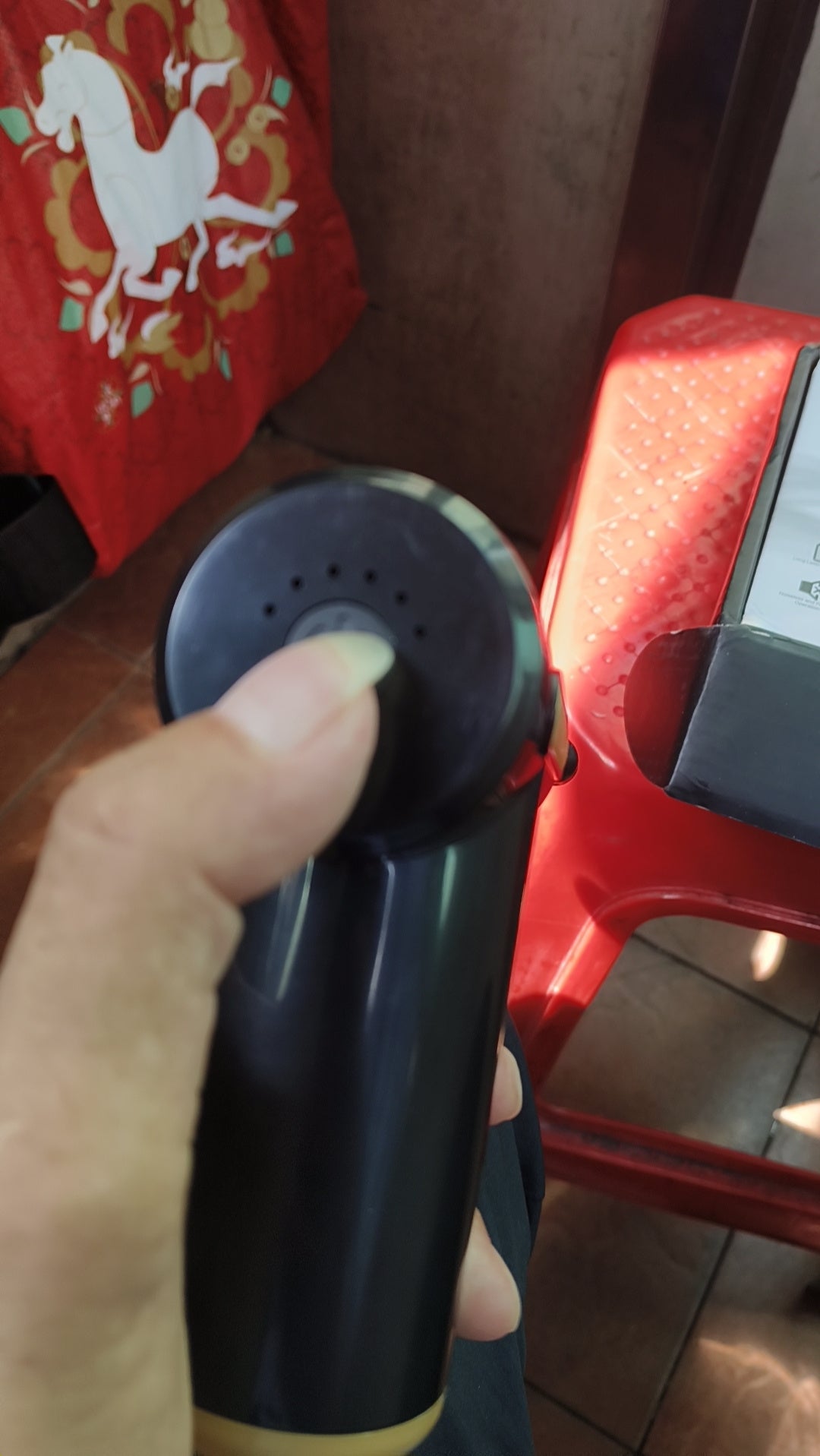 2026 Nouveau masseur électrique de fascia allemand authentique et amélioré pour la remise en forme professionnelle du cou
Vibrations des muscles vertébraux